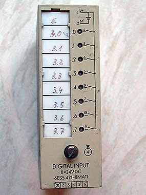 Siemens Simatic 6ES5 421-8MA11 digital input module.