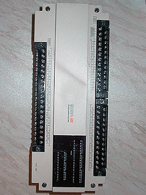 Mitsubishi Melsec PLC F2-60ES-ES extension module.