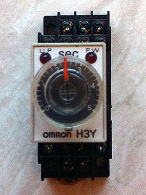 Omron H3Y-4 Plug In On Delay Timer