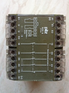 Pilz PZE5 24VDC Safety Relay