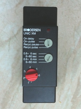 Brodersen Unic-XM Multi function timer.